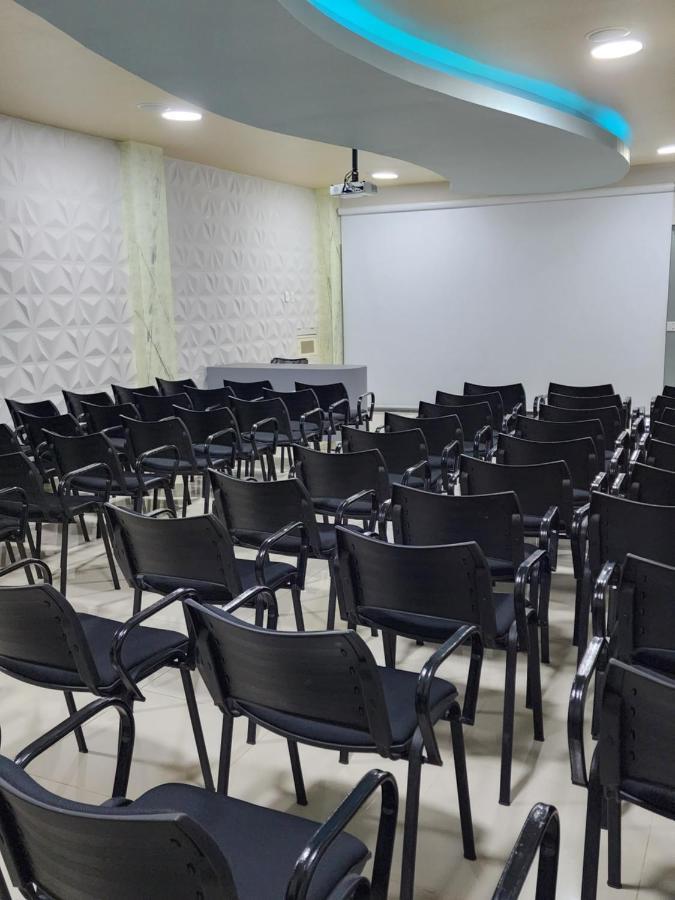 Hotel Quarta Avenida Montería Kültér fotó