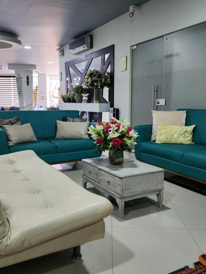 Hotel Quarta Avenida Montería Kültér fotó