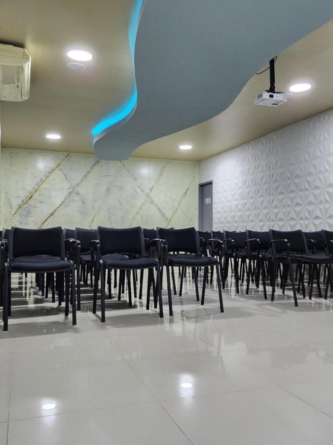 Hotel Quarta Avenida Montería Kültér fotó