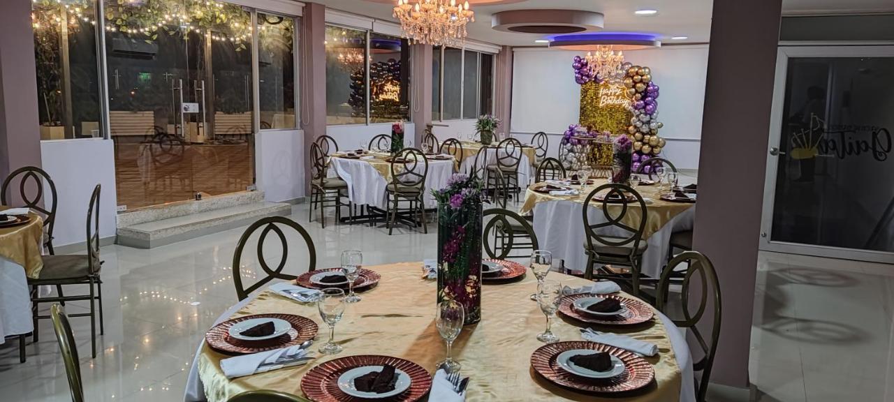 Hotel Quarta Avenida Montería Kültér fotó