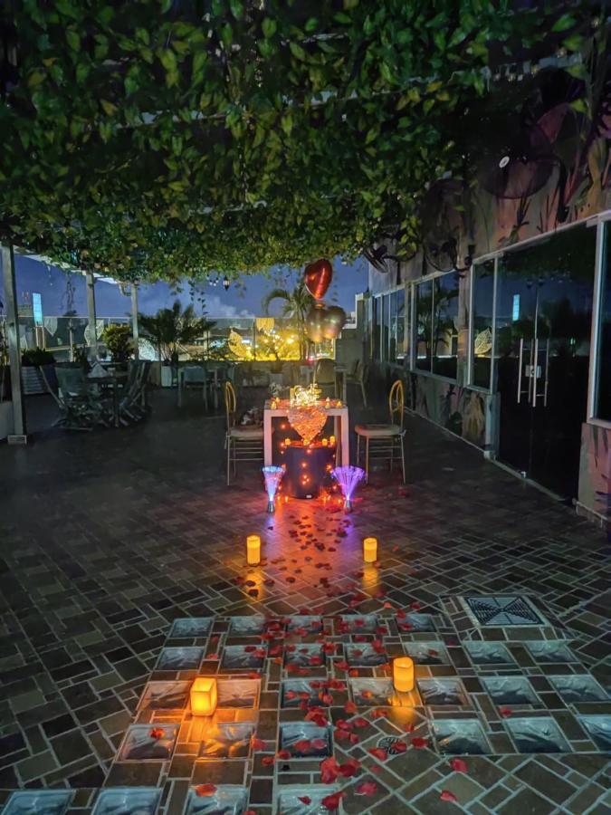 Hotel Quarta Avenida Montería Kültér fotó