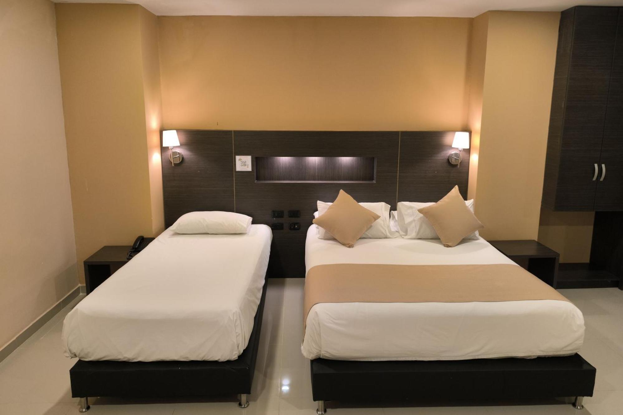 Hotel Quarta Avenida Montería Kültér fotó